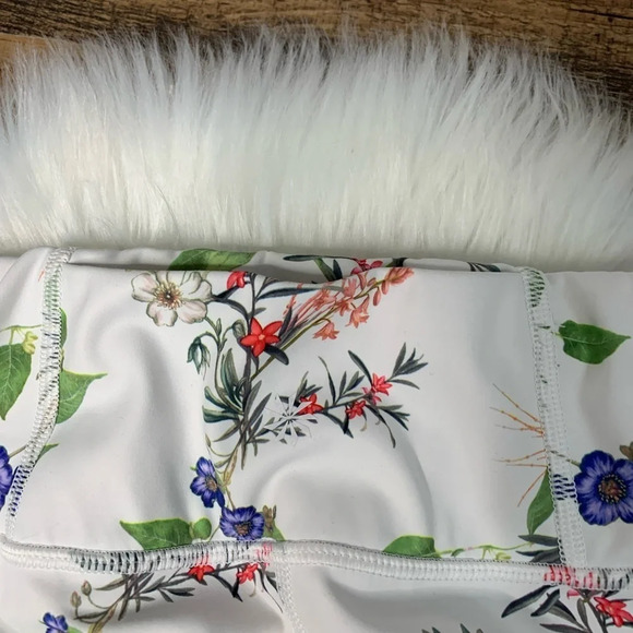 Athleta contender blossom 7/8 tight leggings - Picture 6 of 8